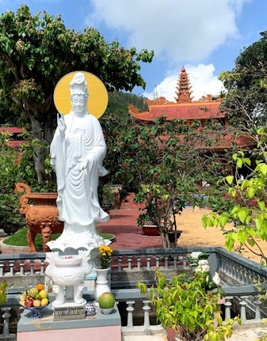 Bao Lam Pagoda