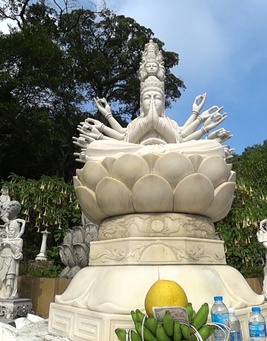Vang Pagoda